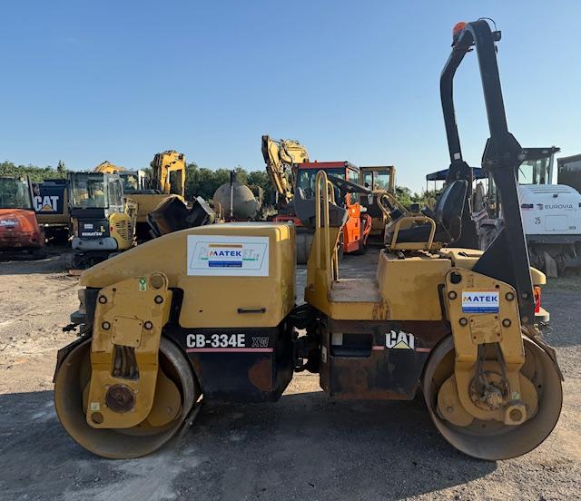 Compacteur Caterpillar CB334E XW Compacteur tandem