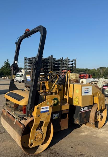 Compacteur Caterpillar CB334E XW Compacteur tandem
