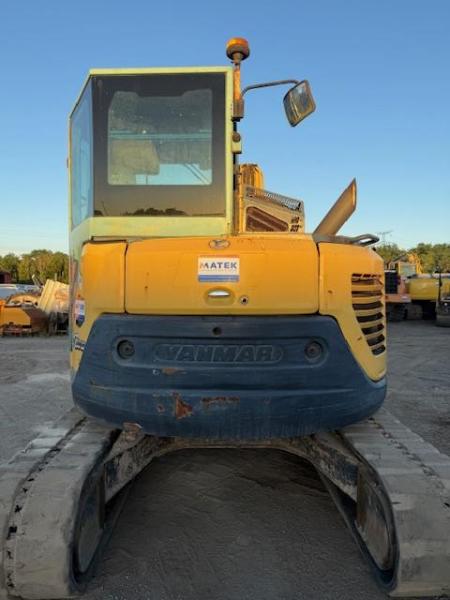Pelle Yanmar Vio80-U Pelle sur chenilles