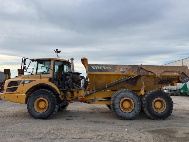 Tombereau Volvo A 30 F Tombereau articulé