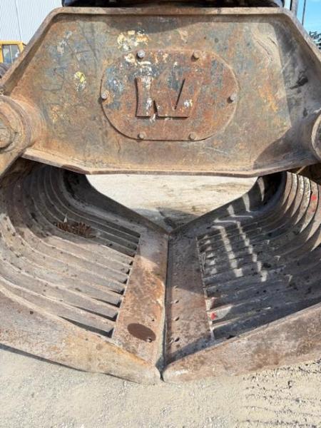 Pelle Caterpillar 320DL Pelle sur chenilles