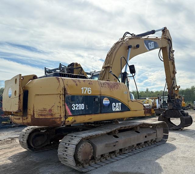 Pelle Caterpillar 320DL Pelle sur chenilles