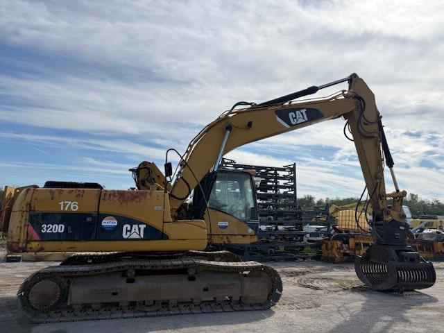 Pelle Caterpillar 320DL Pelle sur chenilles