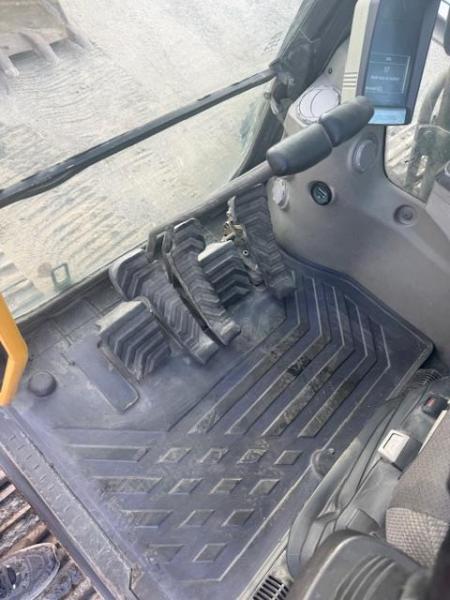 Pelle Volvo EC220 D Pelle sur chenilles