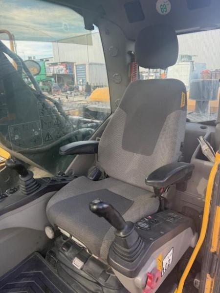 Pelle Volvo EC220 D Pelle sur chenilles