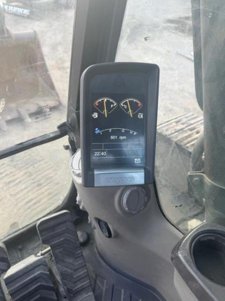 Pelle Volvo EC220 D Pelle sur chenilles
