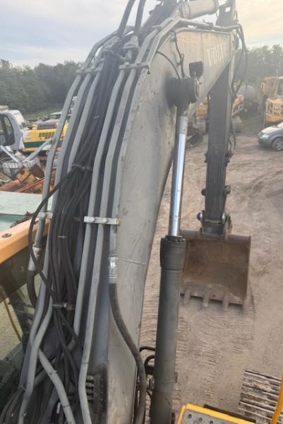 Pelle Volvo EC220 D Pelle sur chenilles