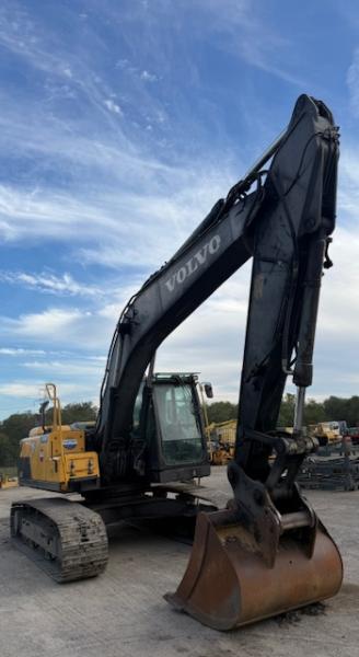 Pelle Volvo EC220 D Pelle sur chenilles