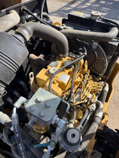 Compacteur Caterpillar CB24 Compacteur tandem