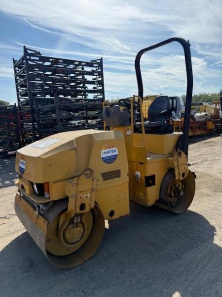 Compacteur Caterpillar CB24 Compacteur tandem