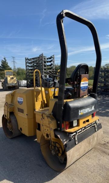 Compacteur Caterpillar CB24 Compacteur tandem