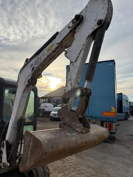 Pelle Bobcat 328 Mini-pelle