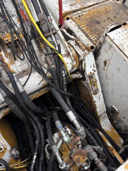 Pelle Caterpillar M325D MH Pelle sur pneus