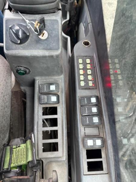 Pelle Caterpillar M325D MH Pelle sur pneus