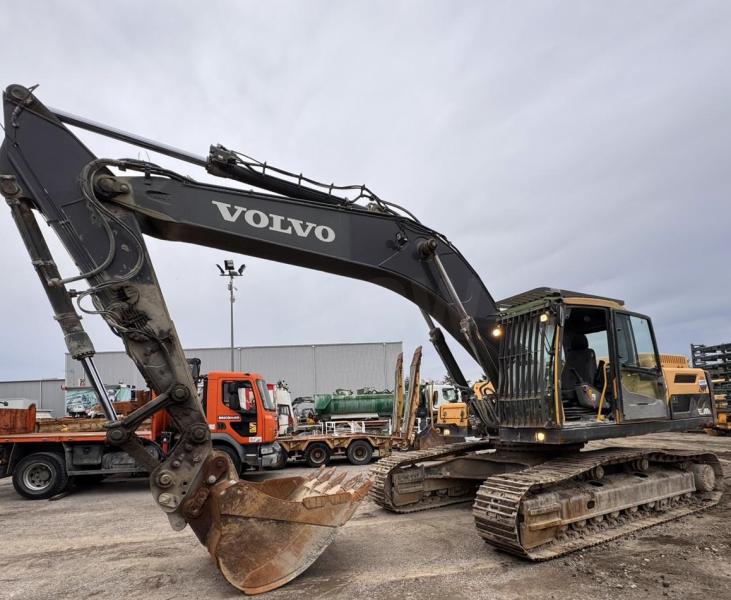 Pelle Volvo EC300 D Pelle sur chenilles