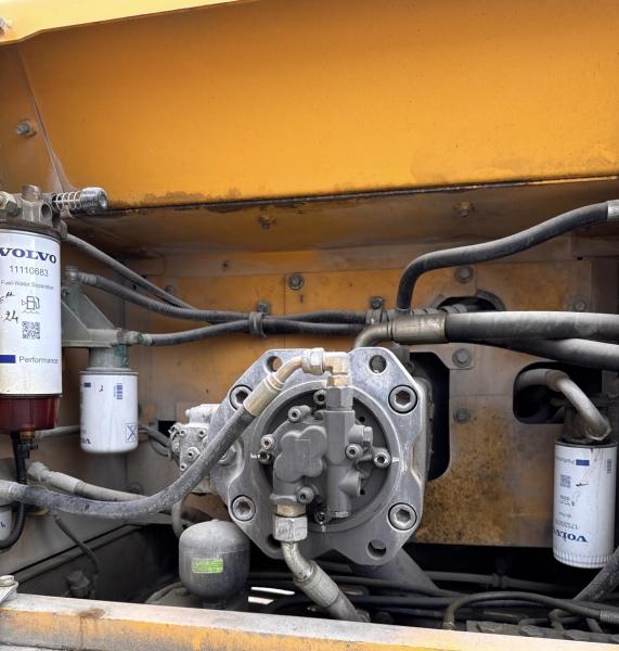 Pelle Volvo EC300 D Pelle sur chenilles