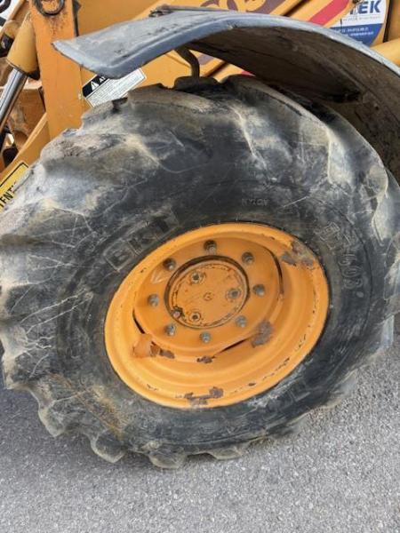 Tractopelle Case 580K Tractopelle rigide