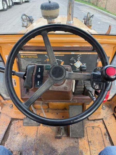 Tractopelle Case 580K Tractopelle rigide