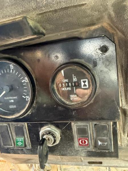 Bulldozer Fiat-Hitachi FD 175 Bulldozer sur chenilles