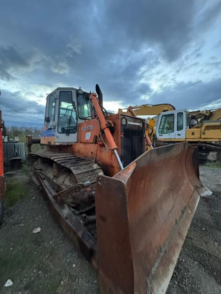 Bulldozer Fiat-Hitachi FD 175 Bulldozer sur chenilles