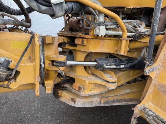 Tombereau Caterpillar 735B Tombereau articulé