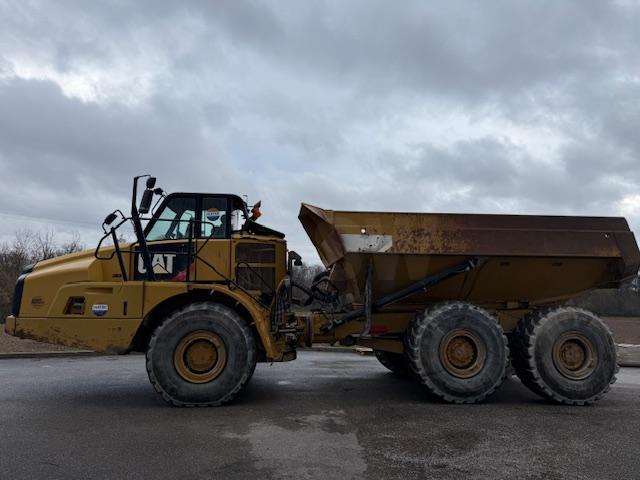 Tombereau Caterpillar 735B Tombereau articulé