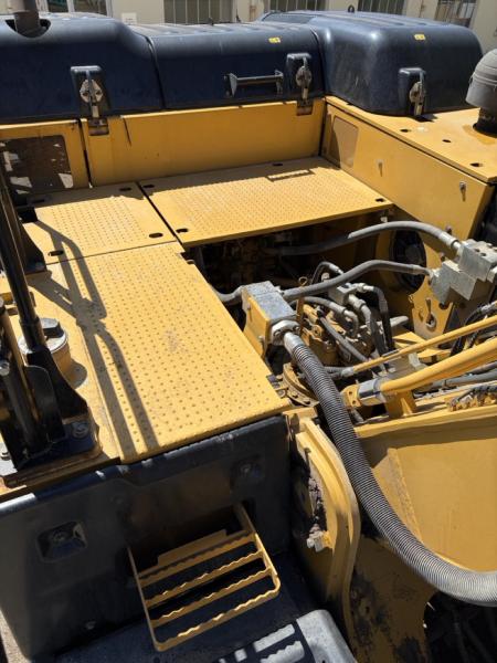 Pelle Caterpillar 336EL Pelle sur chenilles