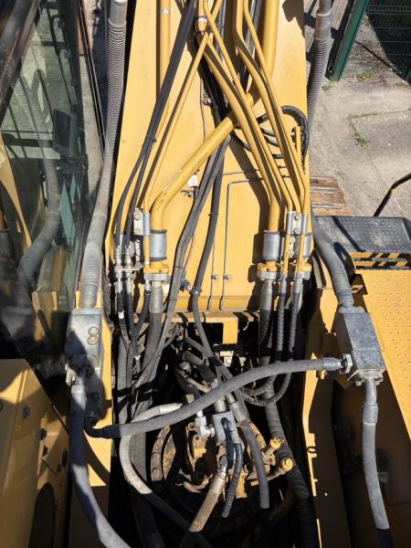 Pelle Caterpillar 336EL Pelle sur chenilles