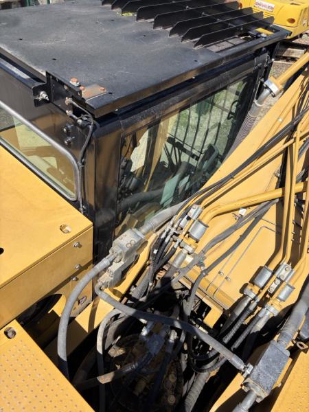 Pelle Caterpillar 336EL Pelle sur chenilles
