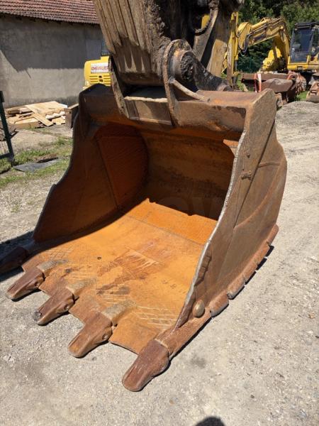 Pelle Caterpillar 336EL Pelle sur chenilles