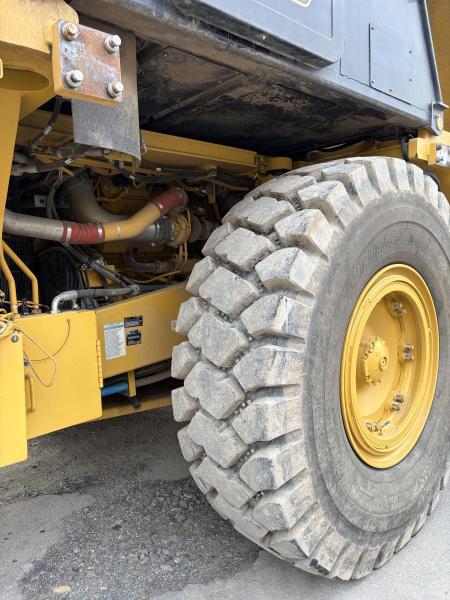 Tombereau Caterpillar 775G Tombereau rigide
