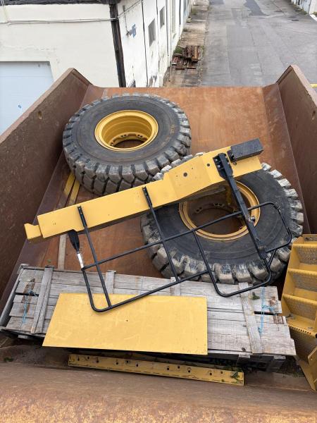 Tombereau Caterpillar 775G Tombereau rigide