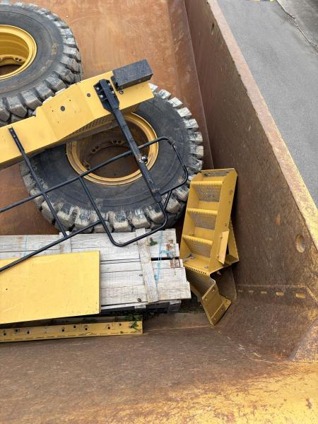 Tombereau Caterpillar 775G Tombereau rigide