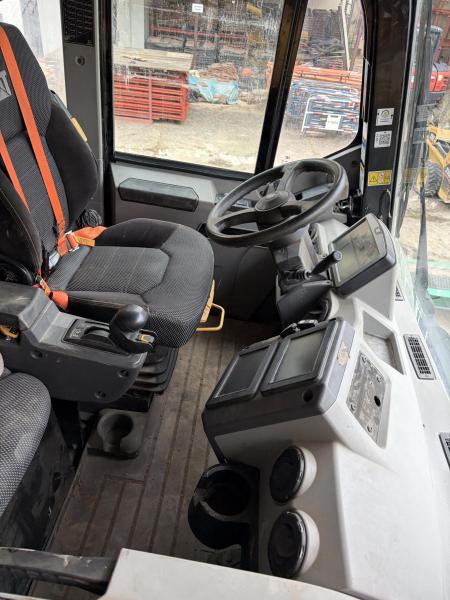 Tombereau Caterpillar 775G Tombereau rigide