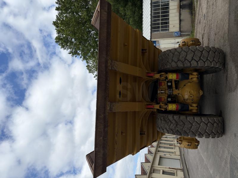 Tombereau Caterpillar 775G Tombereau rigide