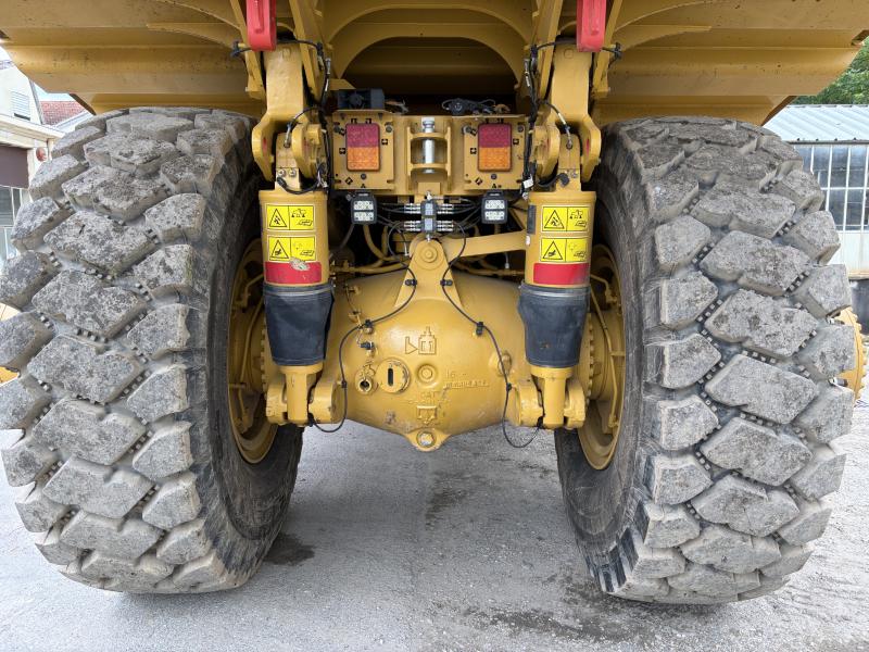 Tombereau Caterpillar 775G Tombereau rigide