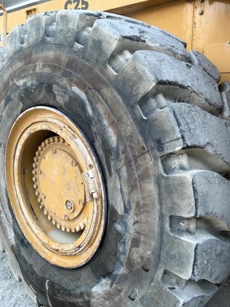 Chargeuse Caterpillar 988F II Chargeuse sur pneus