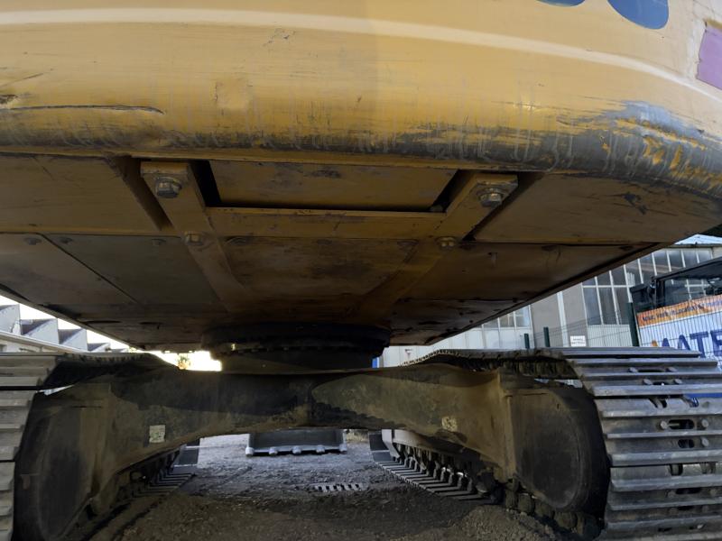 Pelle Komatsu PC210-LC Pelle sur chenilles