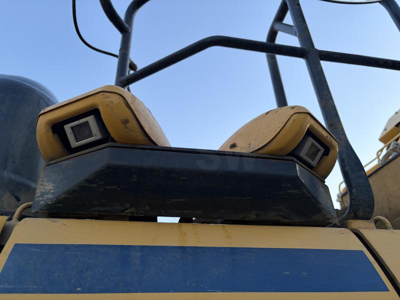 Pelle Komatsu PC210-LC Pelle sur chenilles