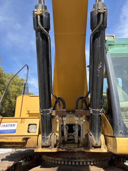 Pelle Caterpillar 345DL Pelle sur chenilles
