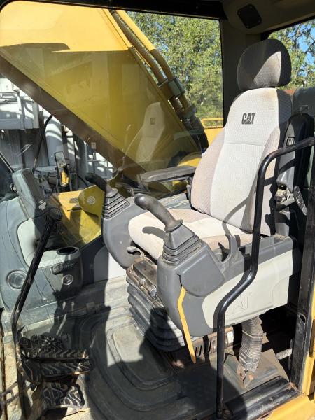 Pelle Caterpillar 345DL Pelle sur chenilles