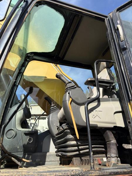 Pelle Caterpillar 345DL Pelle sur chenilles