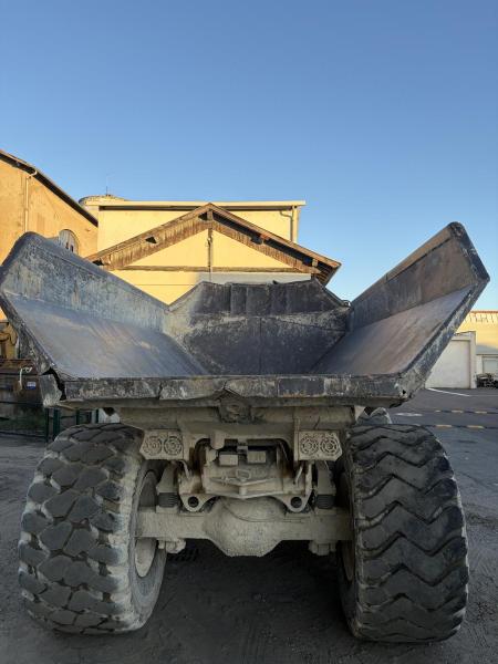 Tombereau Bell B30D Tombereau articulé