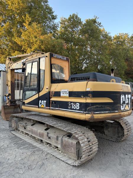 Pelle Caterpillar 318BL Pelle sur chenilles