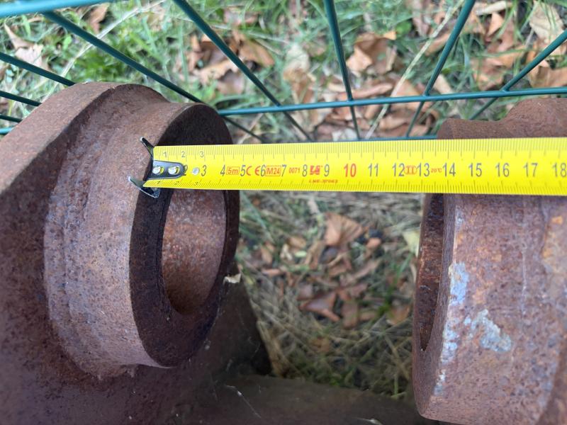 Équipements TP VOLVO L180F Godet