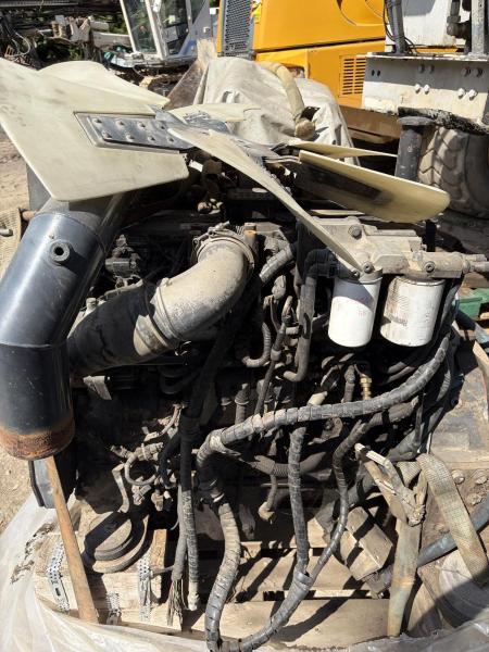 Pièces détachées KOMATSU SAA6D KOMATSU Moteur