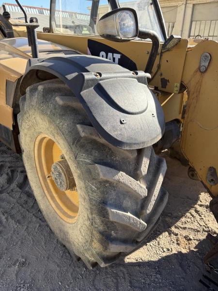 Chariot télescopique Caterpillar TH330B Chariot télescopique fixe