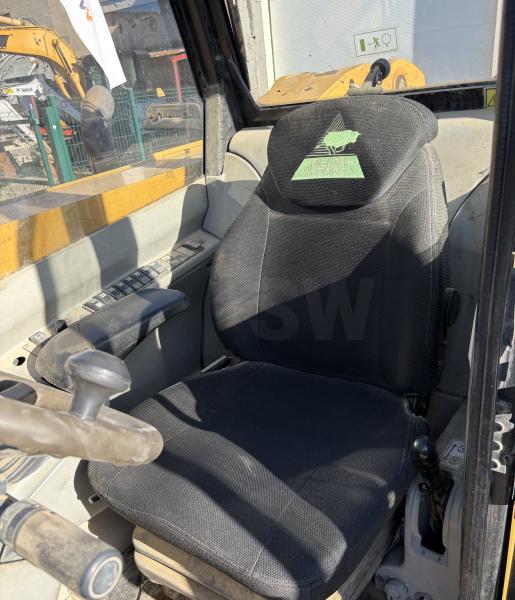 Chariot télescopique Caterpillar TH330B Chariot télescopique fixe