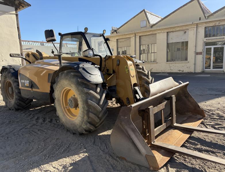 Chariot télescopique Caterpillar TH330B Chariot télescopique fixe