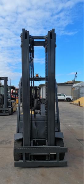 Carrelli elevatori Om D23